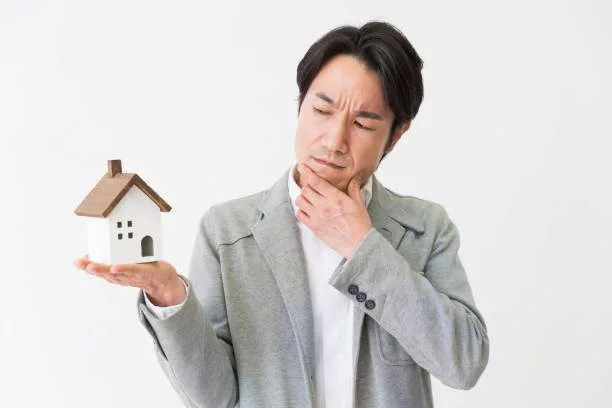 Buy a house now or wait