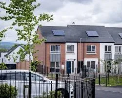 Property to rent in Derry