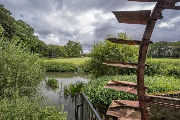 holiday homes in the UK with pools 