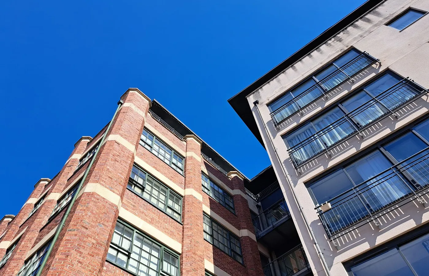 Selling a flat vs. selling a house