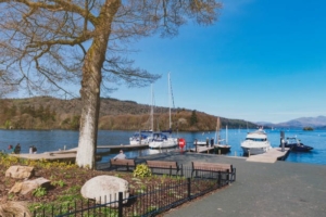 lakeside houses in the UK