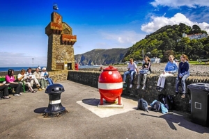 holiday homes in the UK with pools