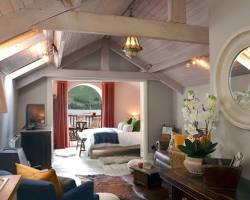 lakeside houses in the UK